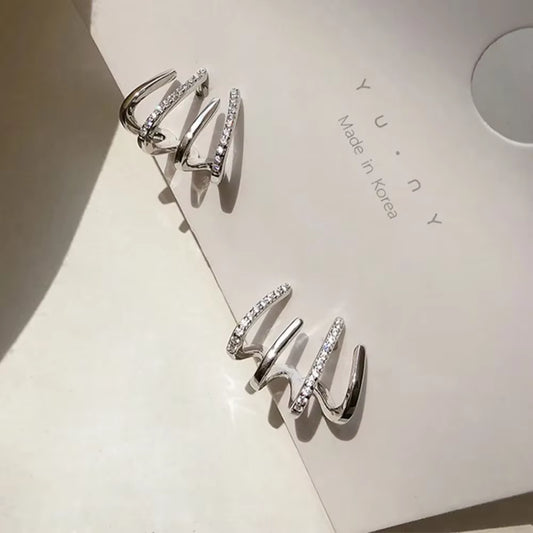 Velira™ LuxeClaw Stud Set – Chic 2025 Elegance in Every Detail